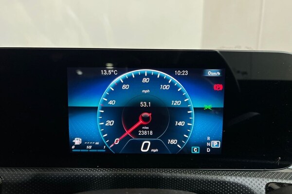 Used Mercedes-Benz CLA 2022 for sale - 76048411: Photo 14