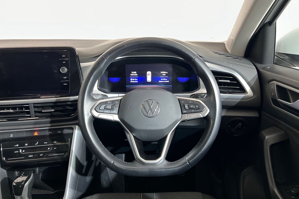 Used Volkswagen T-Roc 2022 for sale - 76029133: Photo 16