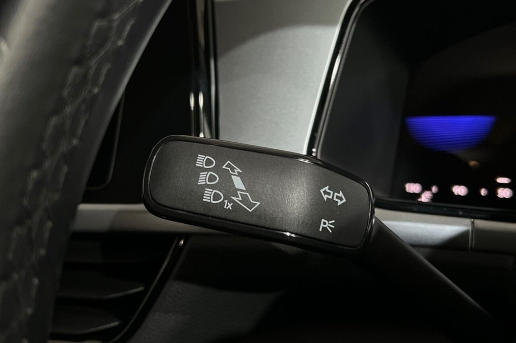 Used Volkswagen T-Roc 2022 for sale - 76029133: Photo 28