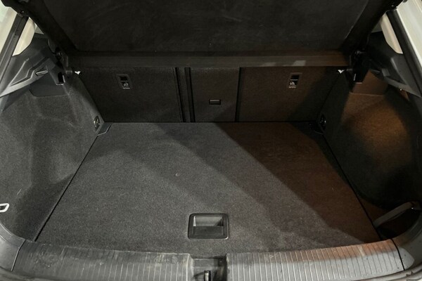 Used Volkswagen T-Roc 2022 for sale - 76029133: Photo 36