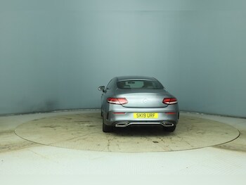 Used Mercedes-Benz C Class 2019 for sale - 77936989: Photo