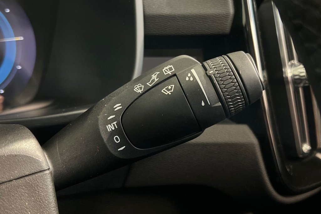 Used Volvo XC40 2022 for sale - 77463906: Photo 31