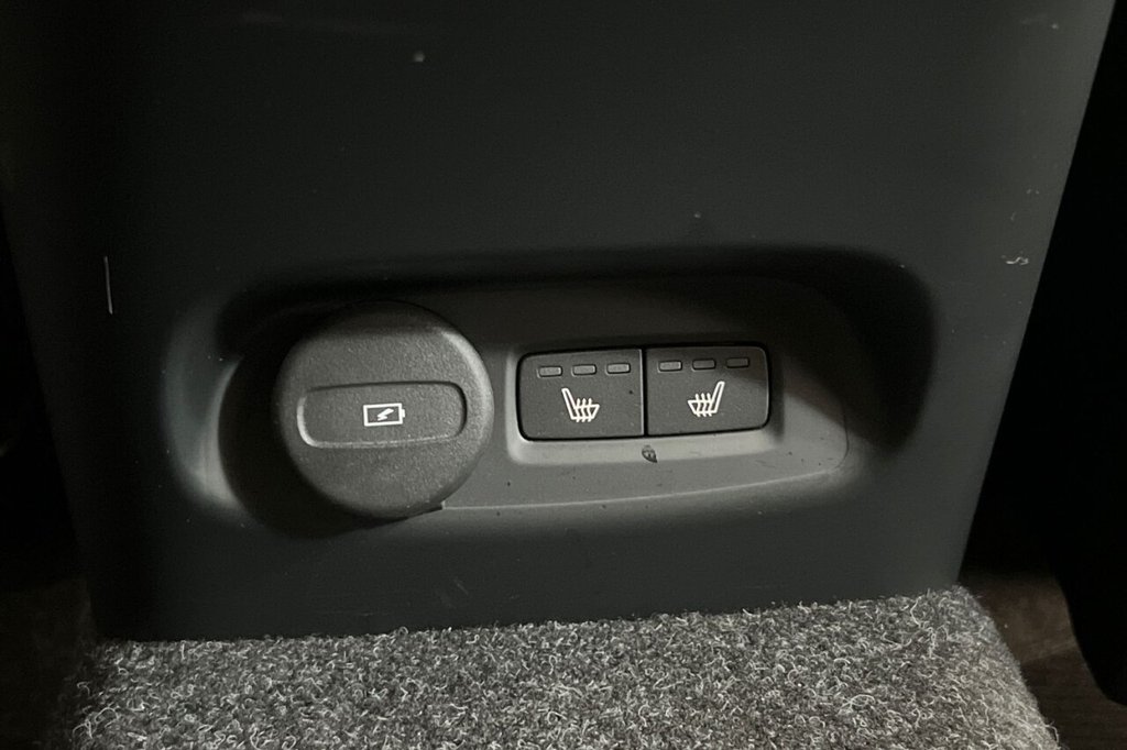 Used Volvo XC40 2022 for sale - 77463906: Photo 43