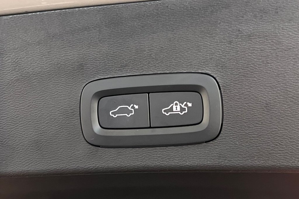 Used Volvo XC40 2022 for sale - 77463906: Photo 46