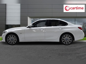 Used BMW 3 Series 2021 for sale - 75352883: Photo