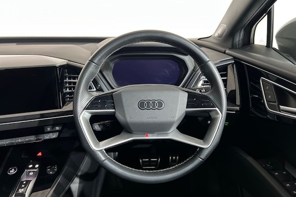 Used Audi Q4 e-tron 2023 for sale - 75630836: Photo 24