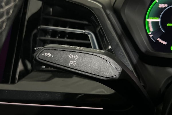 Used Audi Q4 e-tron 2023 for sale - 75630836: Photo 27