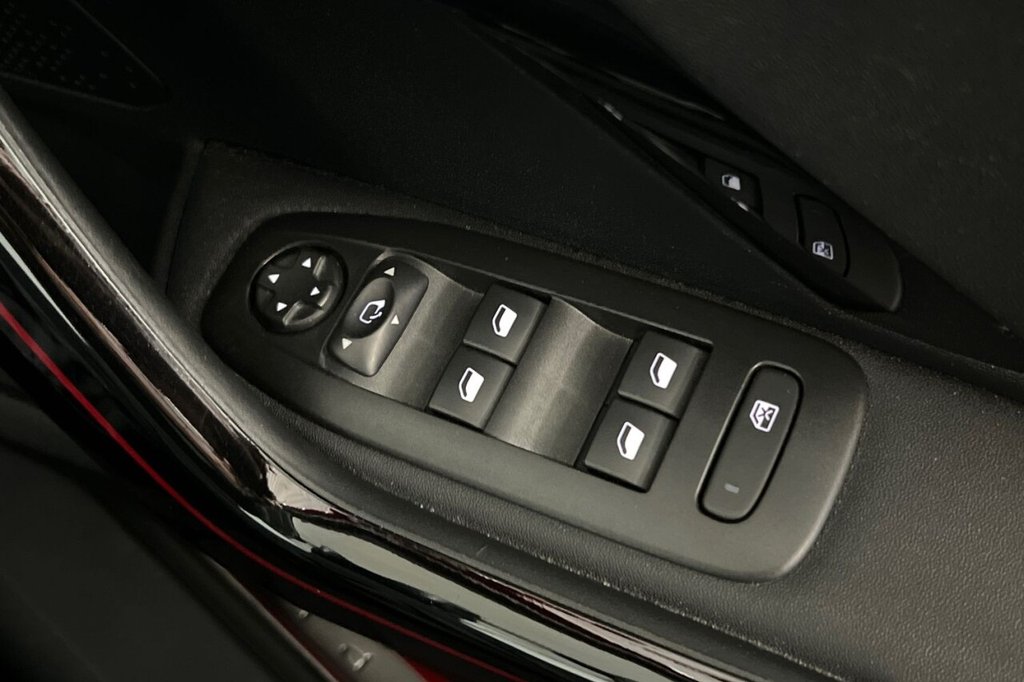 Used Peugeot 2008 2017 for sale - 76740206: Photo 41