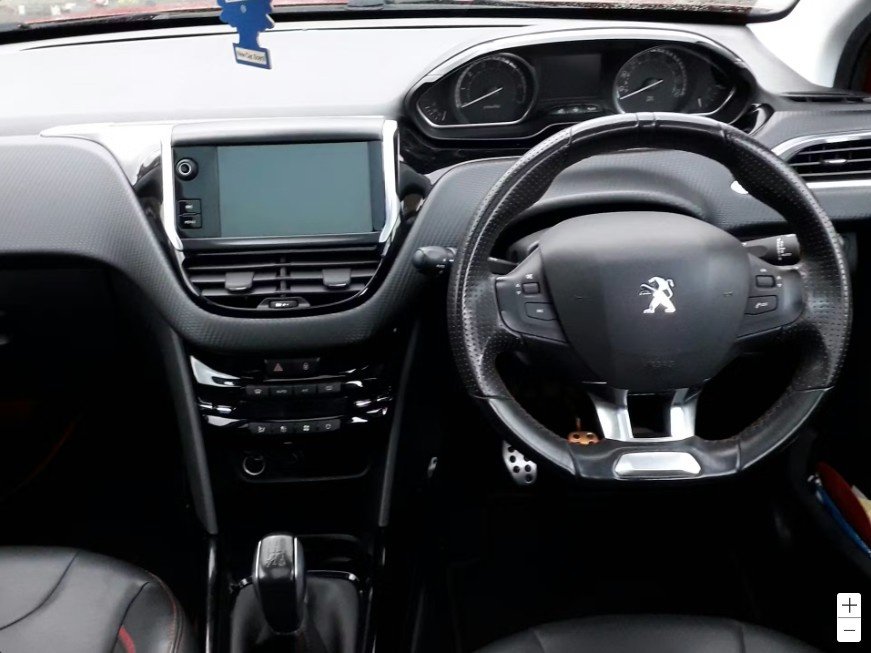 Used Peugeot 2008 2017 for sale - 76740206: Photo 6