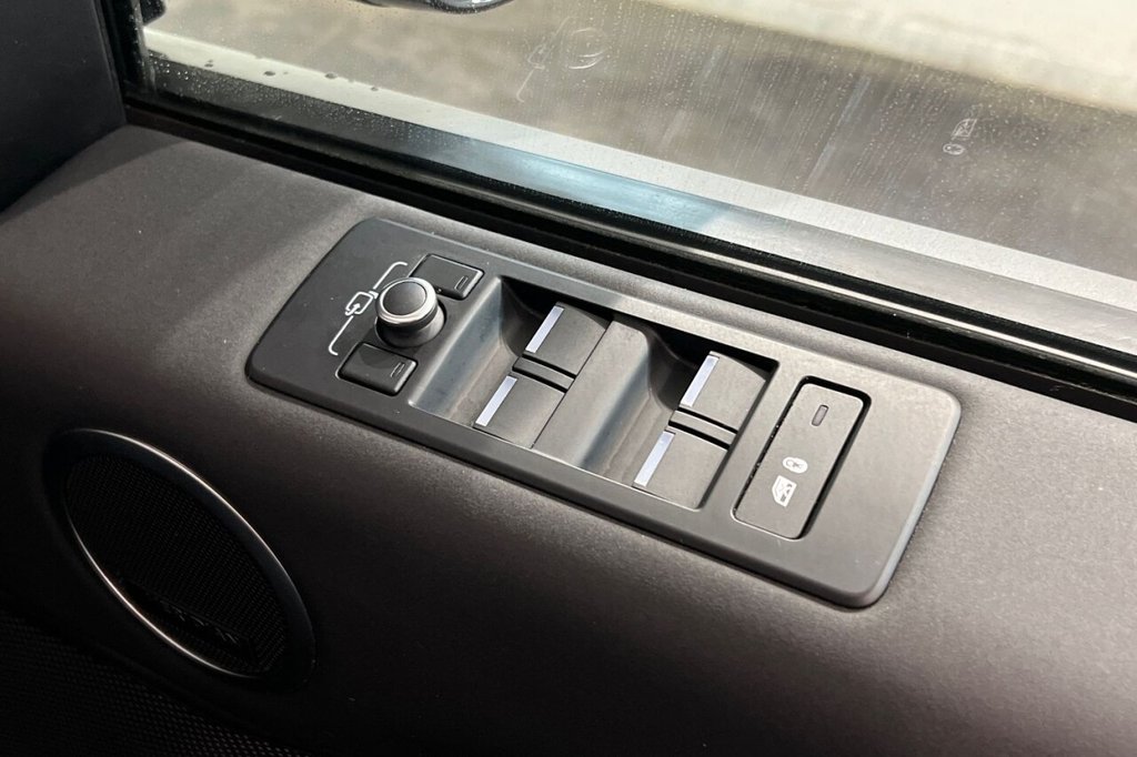 Used Land Rover Discovery 2020 for sale - 77835098: Photo 39