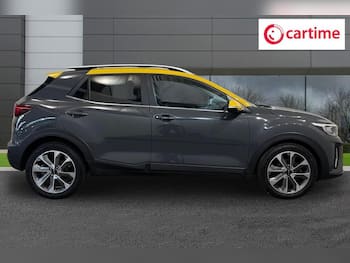 Used Kia Stonic 2023 for sale - 79749602: Photo