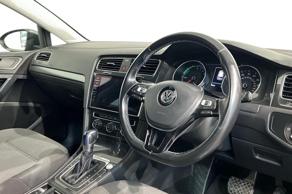 Used Volkswagen Golf 2019 for sale - 78030321: Photo 6