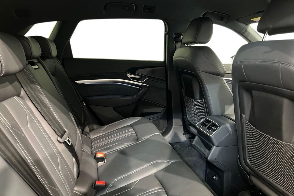 Used Audi Q8 2023 for sale - 77139496: Photo 10