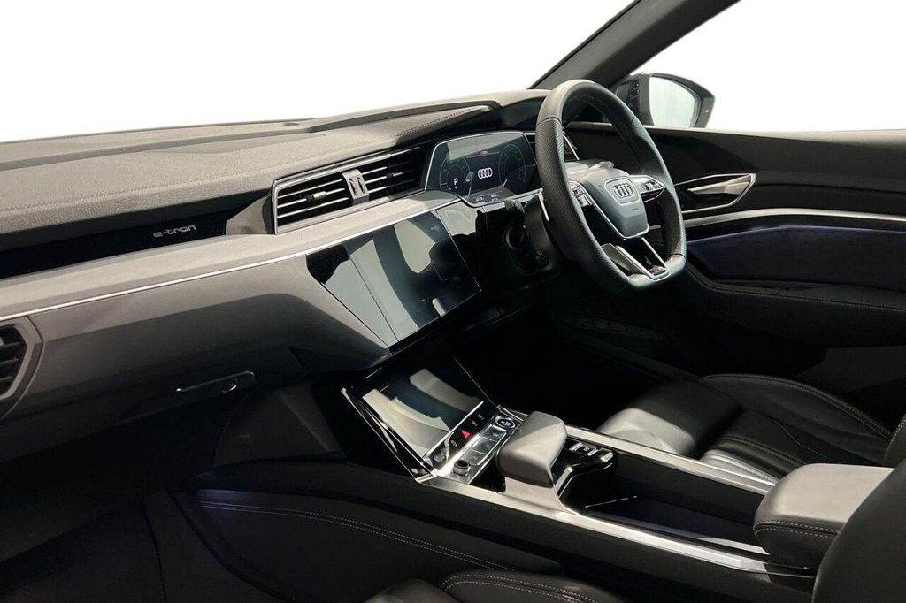 Used Audi Q8 2023 for sale - 77139496: Photo 11