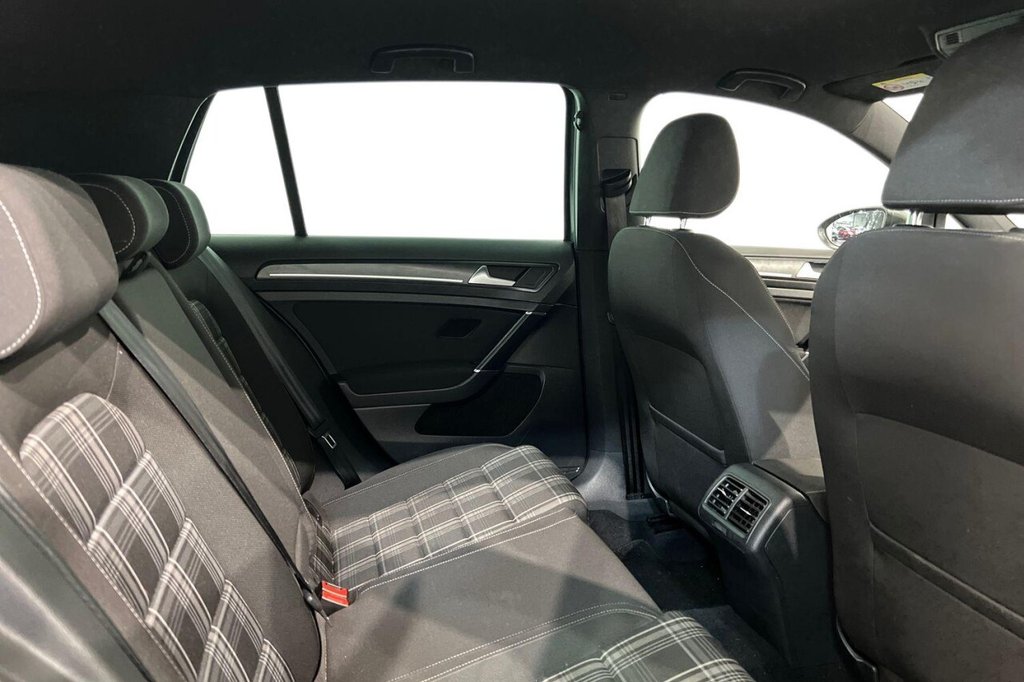 Used Volkswagen Golf 2019 for sale - 76559049: Photo 10
