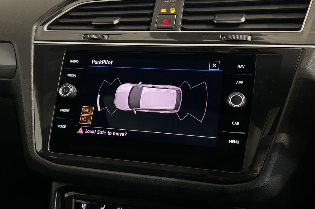 Used Volkswagen Tiguan 2018 for sale - 76999120: Photo 31