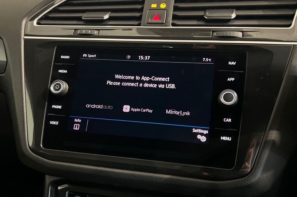 Used Volkswagen Tiguan 2018 for sale - 76999120: Photo 33