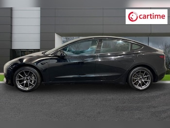 Used Tesla Model 3 2023 for sale - 77680405: Photo