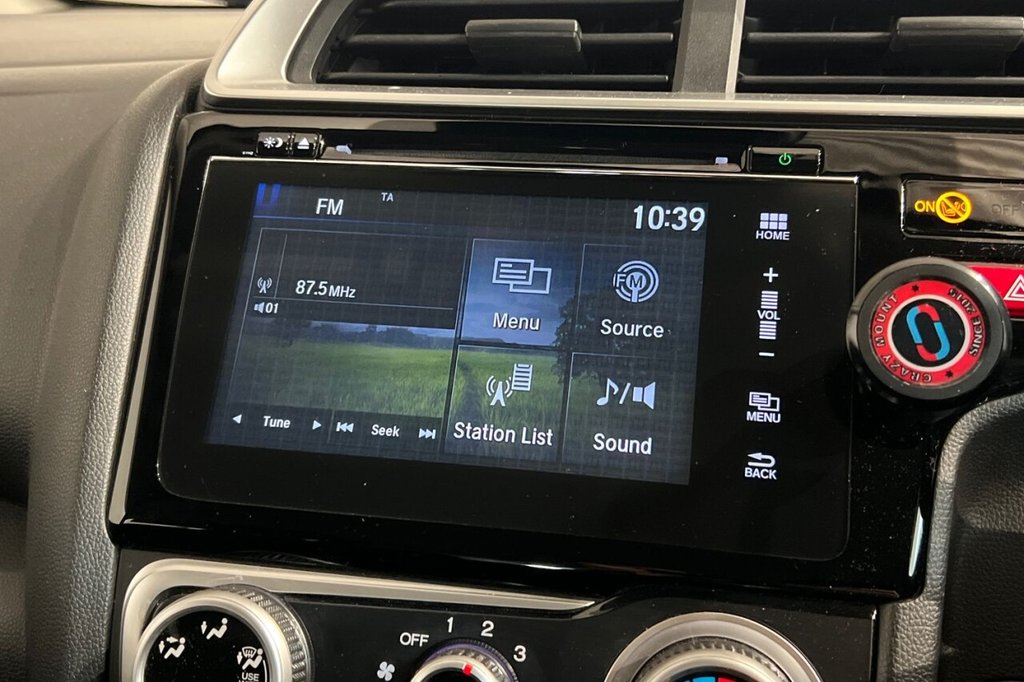 Used Honda Jazz 2016 for sale - 77241648: Photo 15