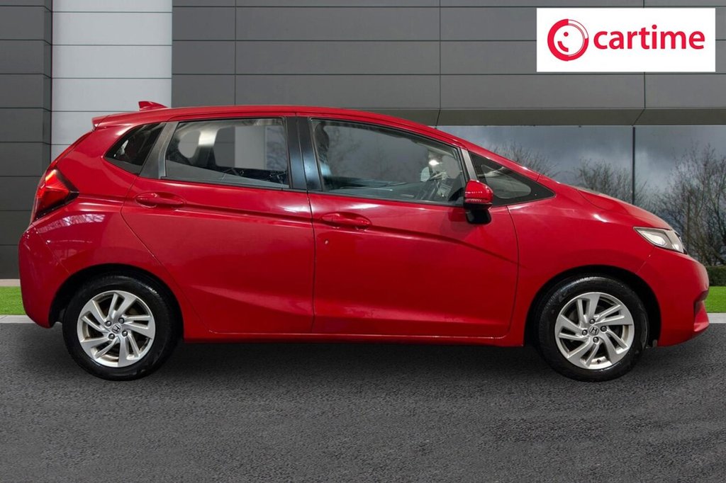 Used Honda Jazz 2016 for sale - 77241648: Photo 2