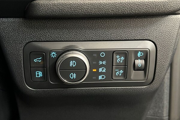 Used Ford Kuga 2021 for sale - 76250190: Photo 43