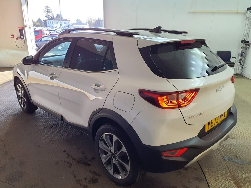 Used Kia Stonic 2023 for sale - 77966697: Photo 3