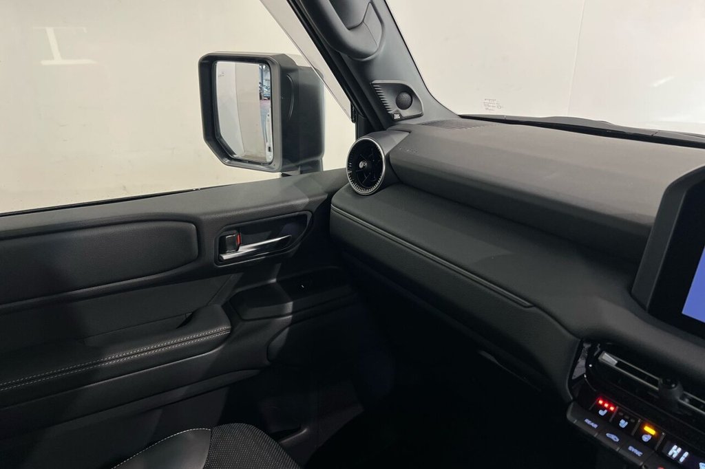 Used Toyota Land Cruiser 2025 for sale - 77427915: Photo 38