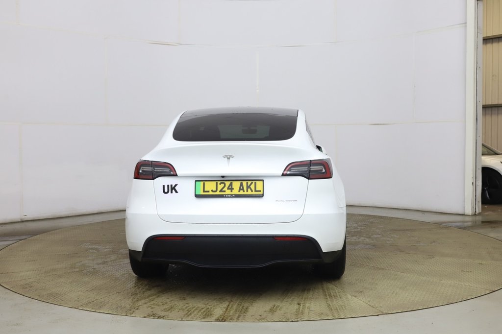 Used Tesla Model Y 2024 for sale - 78030840: Photo 2