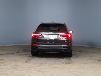 Used Audi Q3 2023 for sale - 77835645: Photo