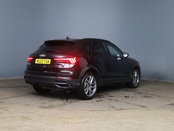 Used Audi Q3 2023 for sale - 77835645: Photo