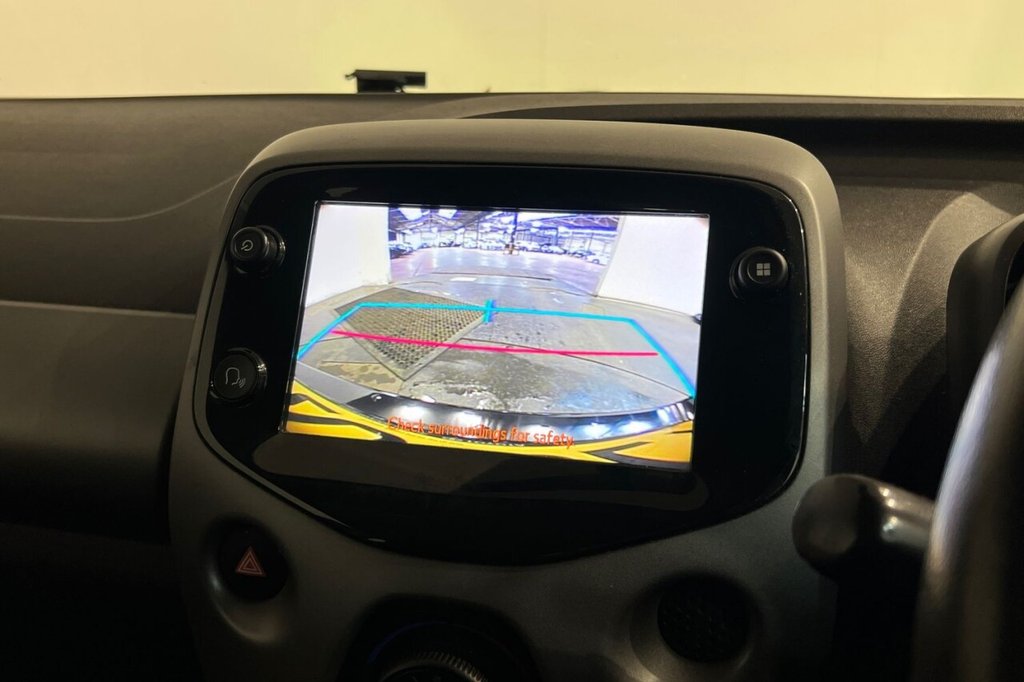 Used Toyota AYGO 2020 for sale - 76210395: Photo 17