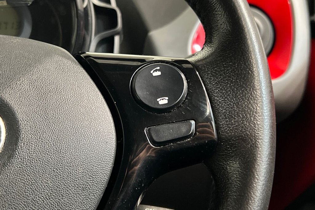 Used Toyota AYGO 2020 for sale - 76210395: Photo 27