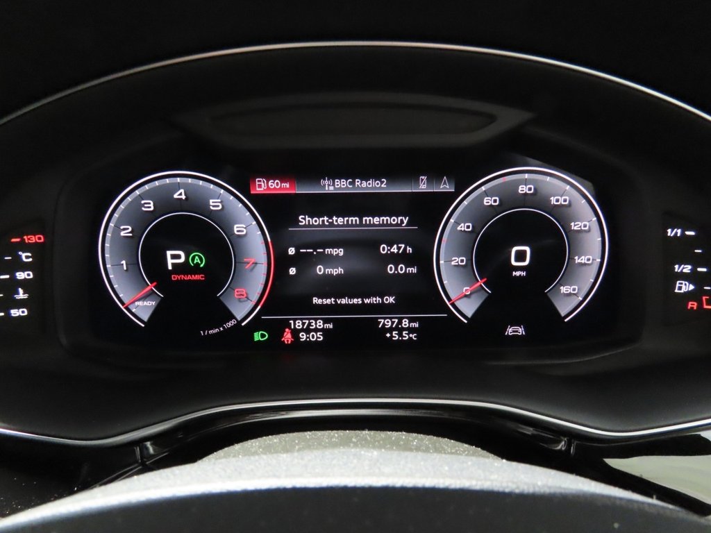 Used Audi Q8 2023 for sale - 77621327: Photo 10