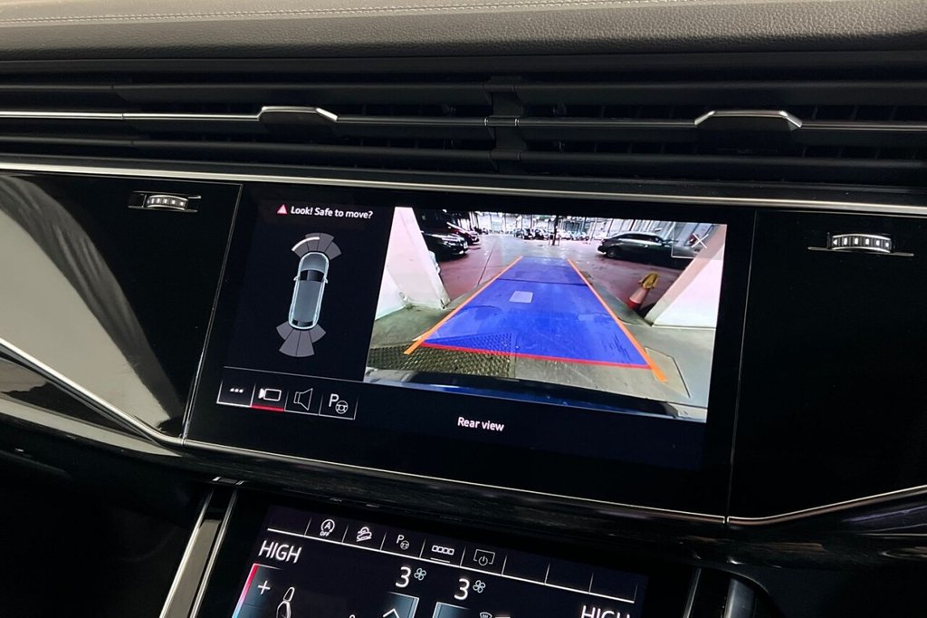 Used Audi Q8 2023 for sale - 77621327: Photo 32