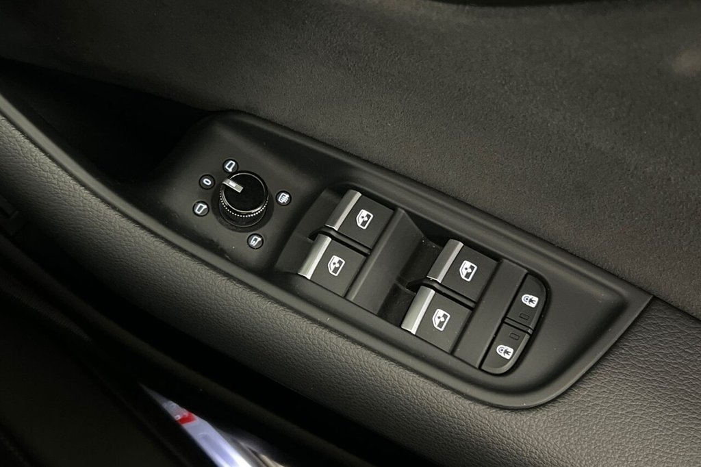 Used Audi Q8 2023 for sale - 77621327: Photo 44