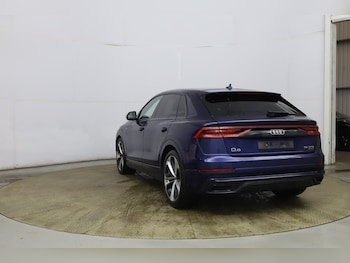 Used Audi Q8 2023 for sale - 77621327: Photo