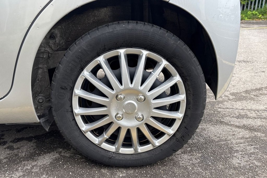 Used Toyota AYGO 2021 for sale - 76950138: Photo 14