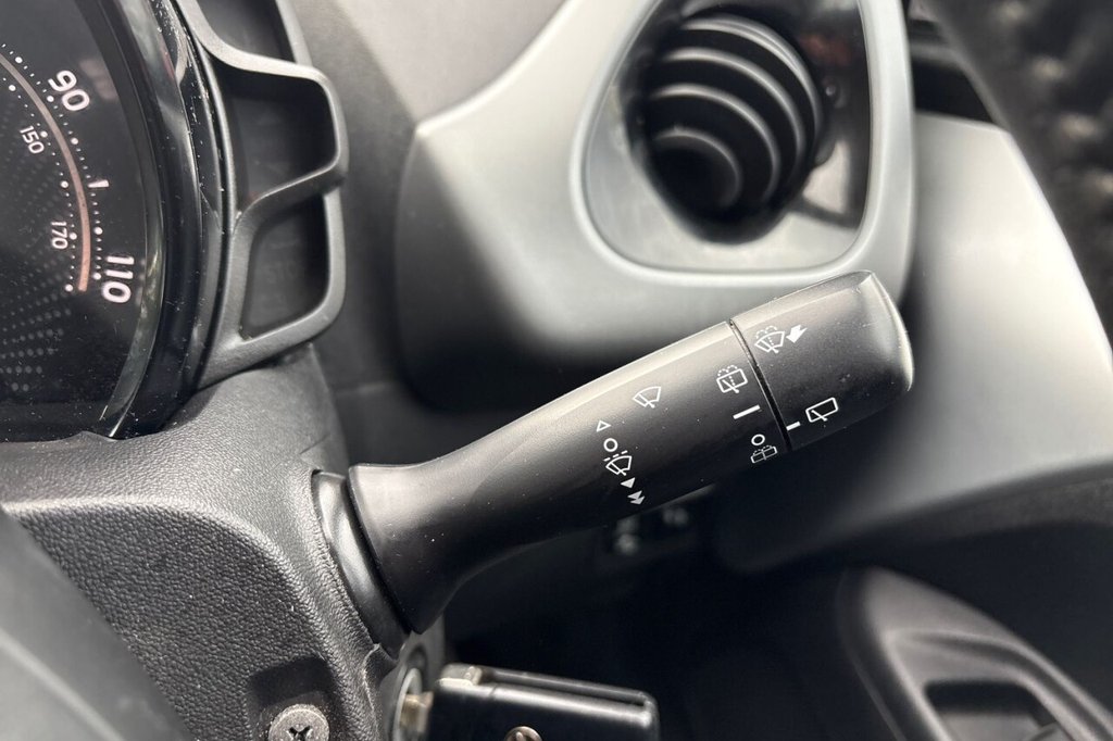 Used Toyota AYGO 2021 for sale - 76950138: Photo 28