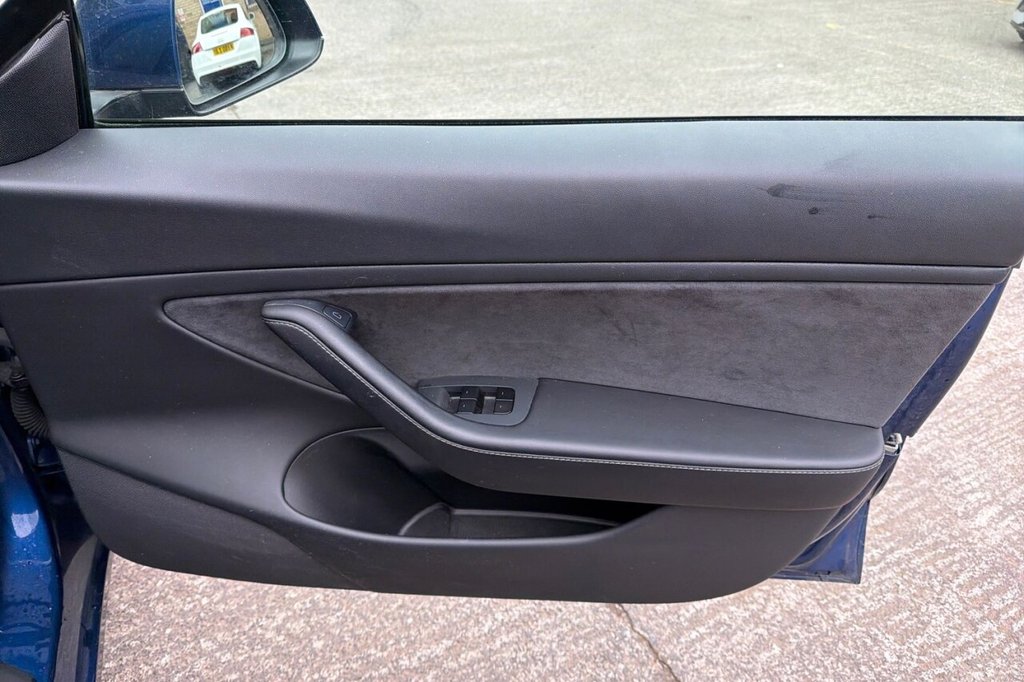 Used Tesla Model 3 2020 for sale - 77990824: Photo 30