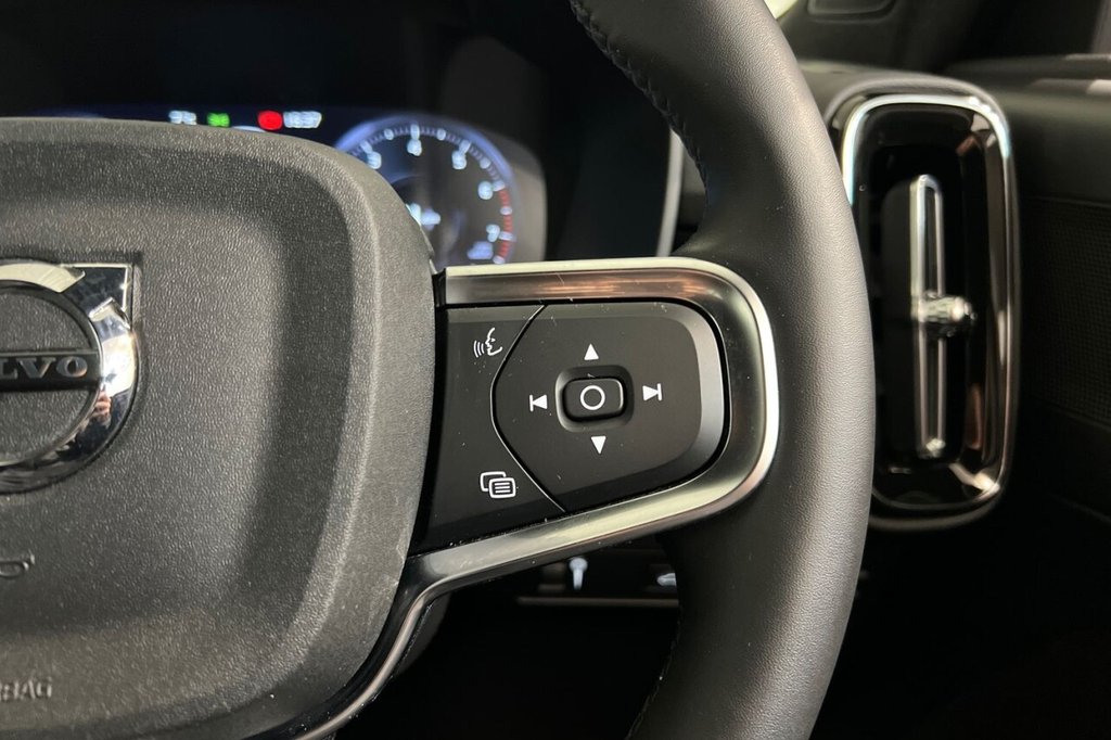 Used Volvo XC40 2021 for sale - 76546738: Photo 25