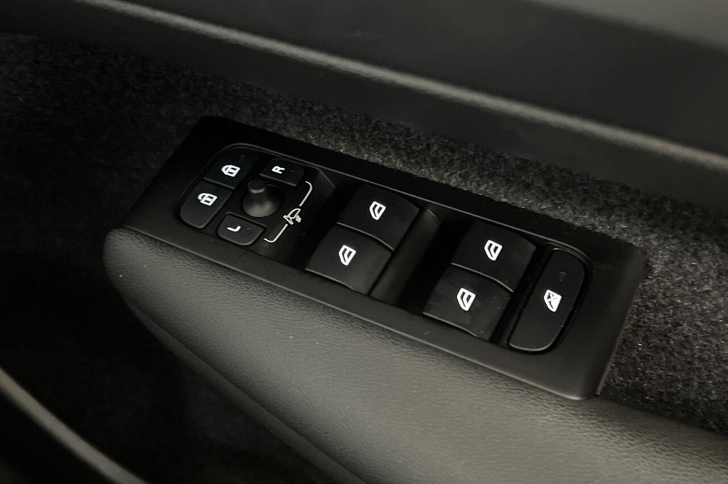 Used Volvo XC40 2021 for sale - 76546738: Photo 37