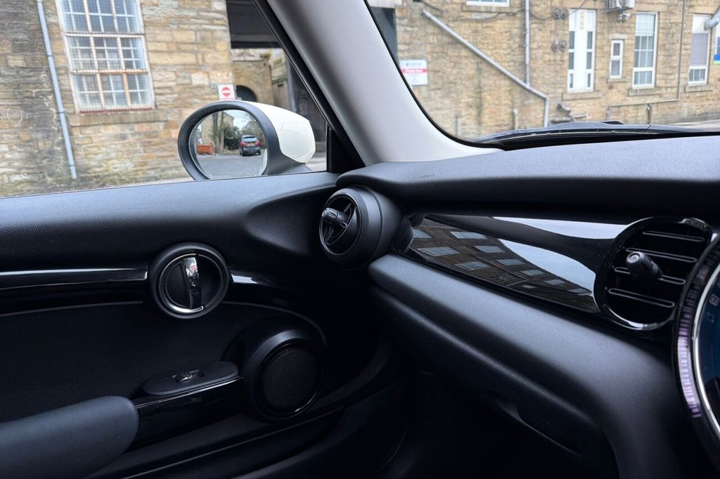 Used MINI Hatch 2021 for sale - 78145429: Photo 43