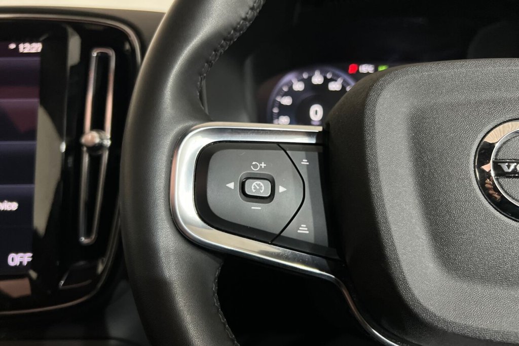 Used Volvo XC40 2023 for sale - 75966770: Photo 17