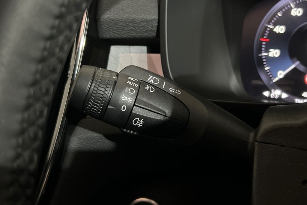 Used Volvo XC40 2023 for sale - 75966770: Photo 20