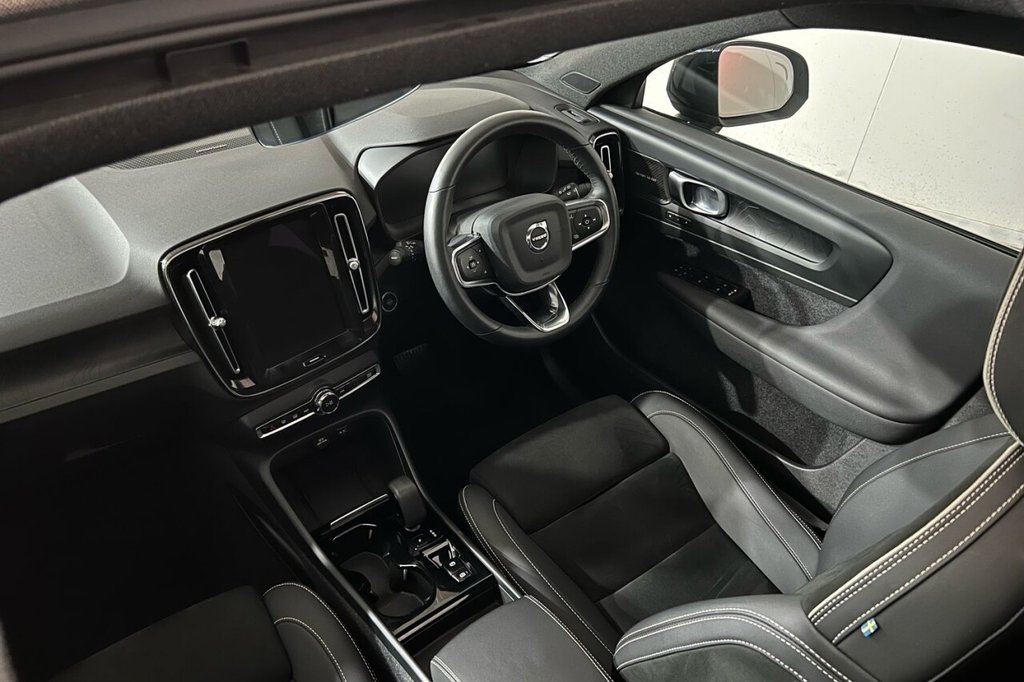 Used Volvo XC40 2023 for sale - 75966770: Photo 37