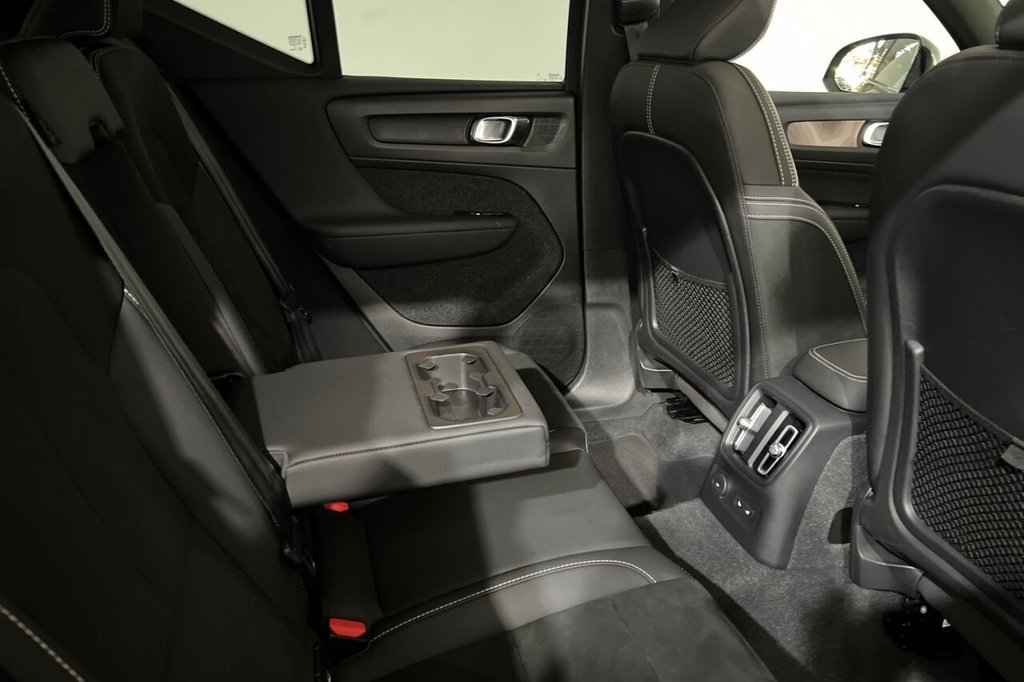 Used Volvo XC40 2023 for sale - 75966770: Photo 42