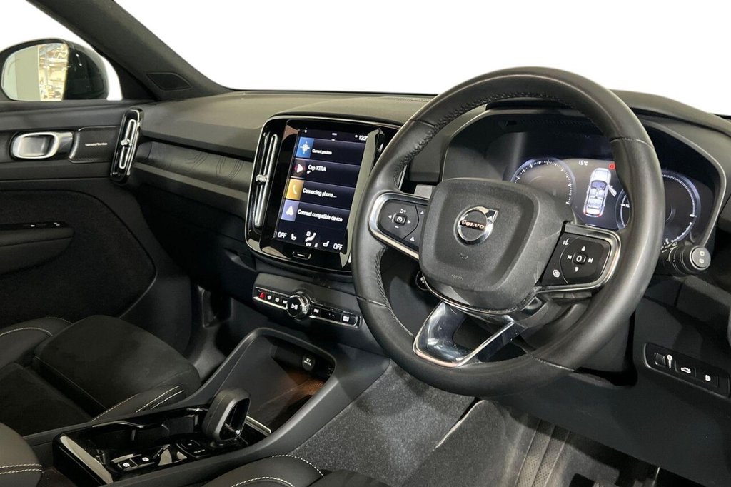 Used Volvo XC40 2023 for sale - 75966770: Photo 9