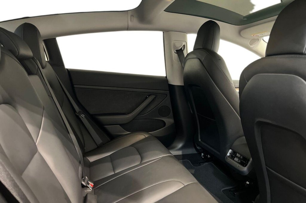 Used Tesla Model 3 2021 for sale - 76256362: Photo 10
