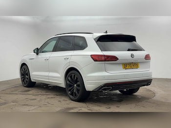 Used Volkswagen Touareg 2020 for sale - 76454701: Photo