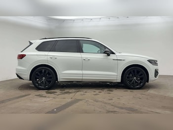 Used Volkswagen Touareg 2020 for sale - 76454701: Photo